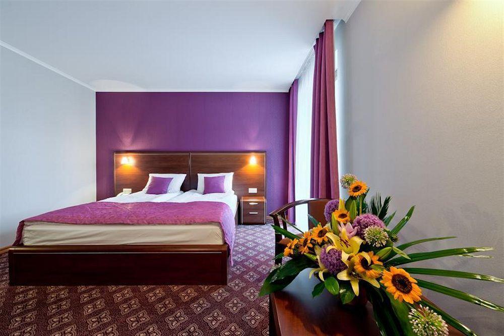 Hotel Artis & 4*