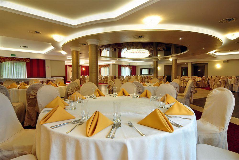 Artis & Hotell 4*